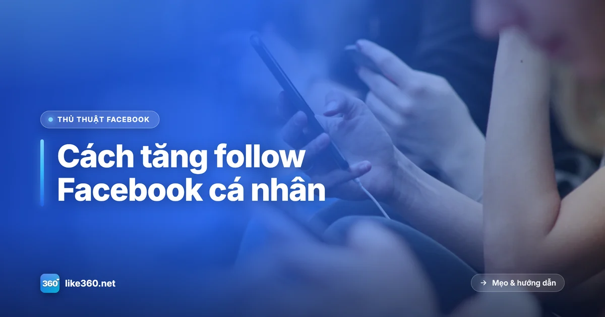 Người dùng cầm điện thoại lướt mạng xã hội