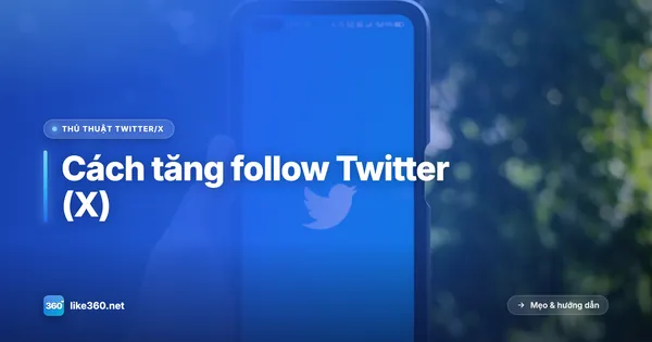 Người dùng cầm điện thoại hiển thị ứng dụng Twitter/X